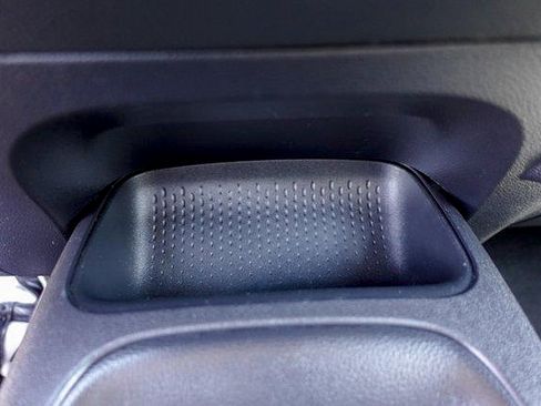 Used 2025 Toyota Corolla LE FWD image 24