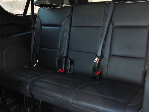 Used 2023 Chevrolet Suburban Premier RWD image 40