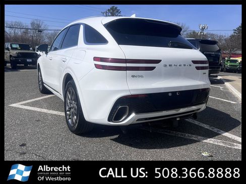 Used 2022 Genesis GV70 2.5T w/ Select Package image 3