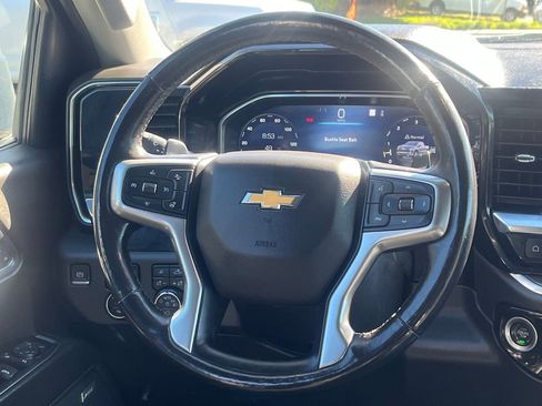 Used 2022 Chevrolet Silverado 1500 LTZ AWD/4WD image 18