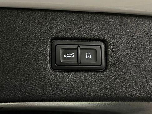 Used 2023 Audi Q7 3.0T Prestige w/ Prestige Package AWD/4WD image 38