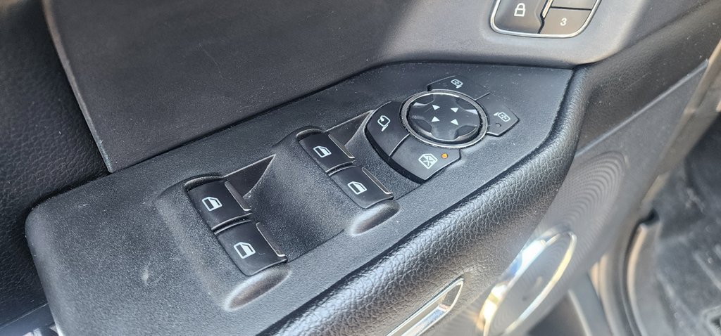 Used 2020 Ford Expedition XLT w/ Equipment Group 202A AWD/4WD image 14
