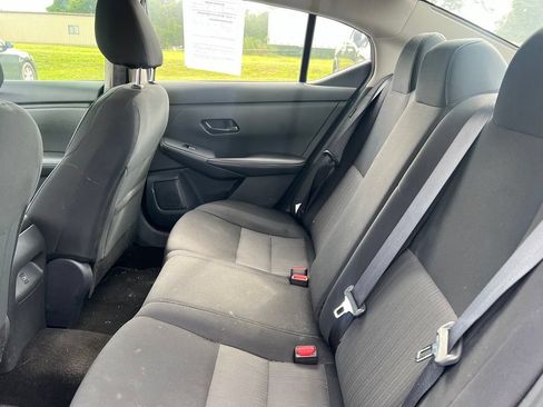 Used 2025 Nissan Sentra SV FWD image 7