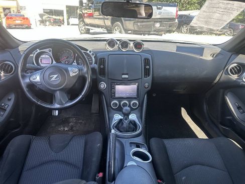 Used 2012 Nissan 370Z Coupe w/ Sport Pkg RWD image 29