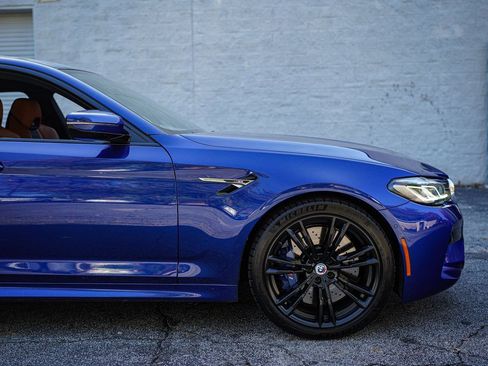 Used 2023 BMW M5 image 16