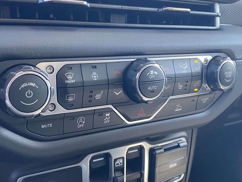 New 2026 Jeep Gladiator Mojave AWD/4WD image 42
