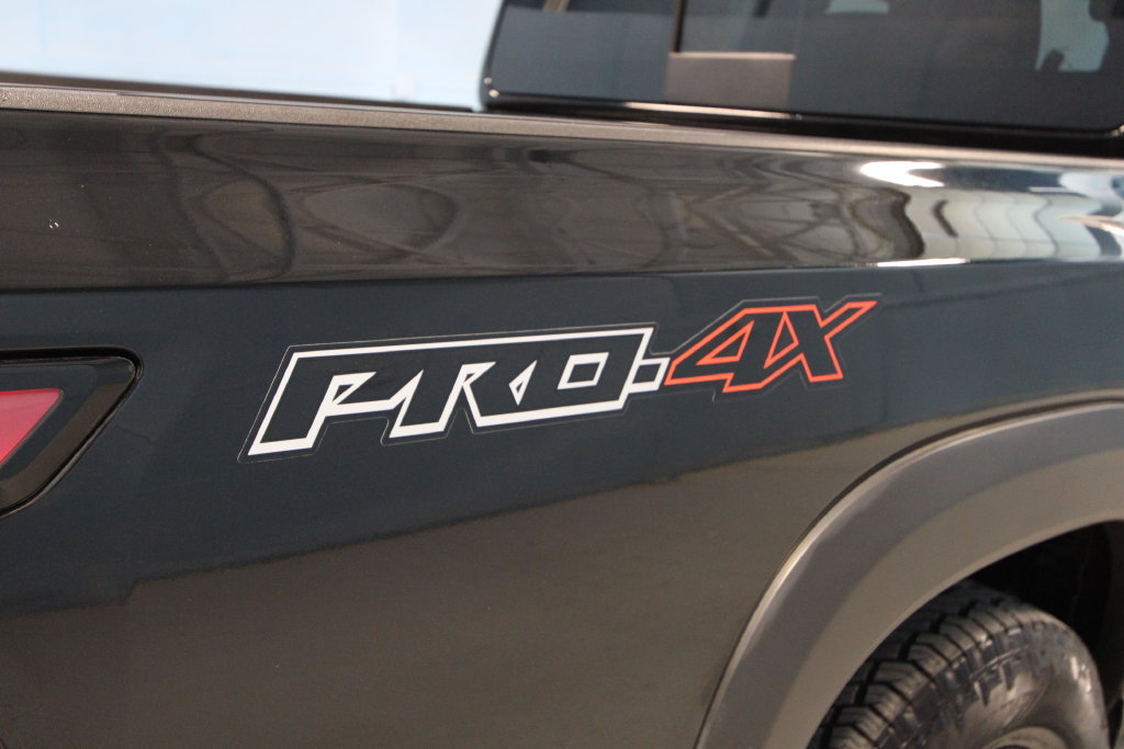 Used 2025 Nissan Frontier PRO-4X w/ Pro Premium Package AWD/4WD image 40