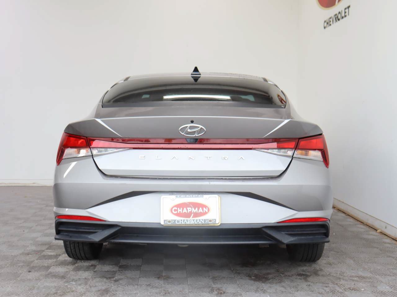 Used 2023 Hyundai Elantra SEL FWD image 5