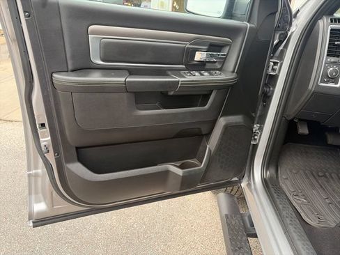 Used 2024 RAM 1500 Warlock w/ Electronics Group AWD/4WD image 10