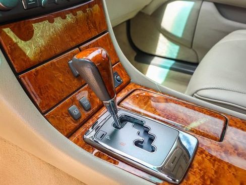 Used 2005 Lexus LS 430 RWD image 16
