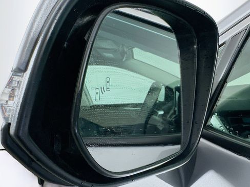 Used 2025 Toyota RAV4 XLE image 16