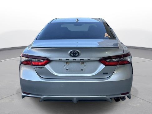 Used 2021 Toyota Camry SE FWD image 7