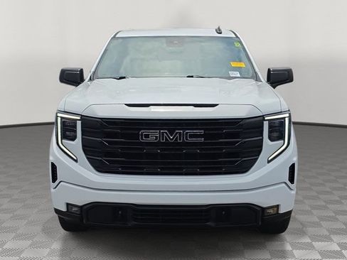 Used 2023 GMC Sierra 1500 Elevation AWD/4WD image 2