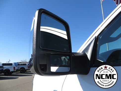 Used 2026 RAM 2500 Laramie AWD/4WD image 17