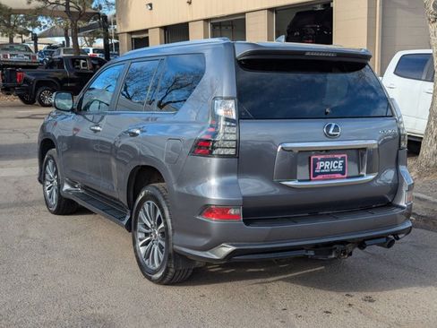 Used 2023 Lexus GX 460 Premium w/ Accessory Package image 6