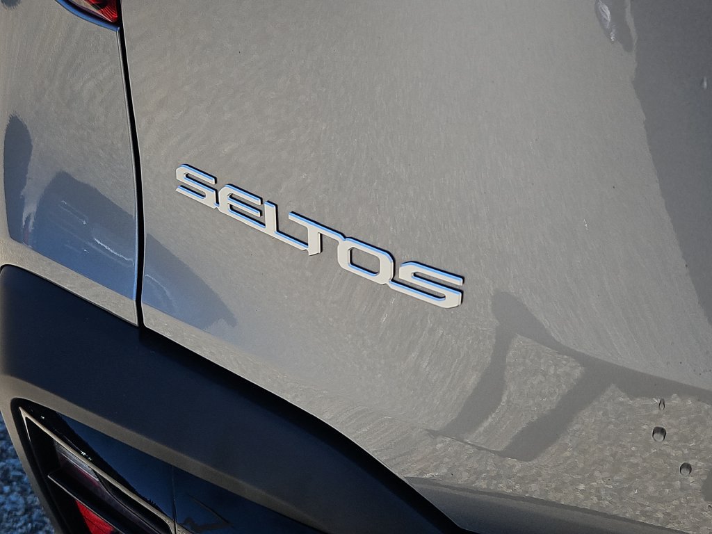 Certified 2024 Kia Seltos EX AWD/4WD image 12