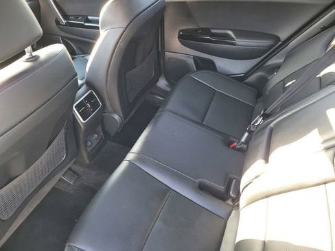 Used 2022 Kia Sportage EX FWD image 11