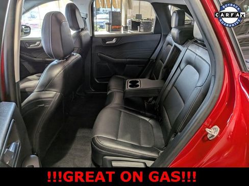 Used 2022 Ford Escape SEL w/ Class II Trailer Tow Package image 17