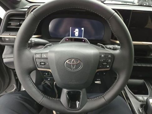 New 2026 Toyota Crown Platinum image 31