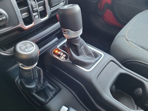 Certified 2025 Jeep Wrangler Unlimited Sahara w/ Safety Group image 12