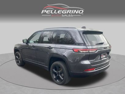 Used 2024 Jeep Grand Cherokee Altitude