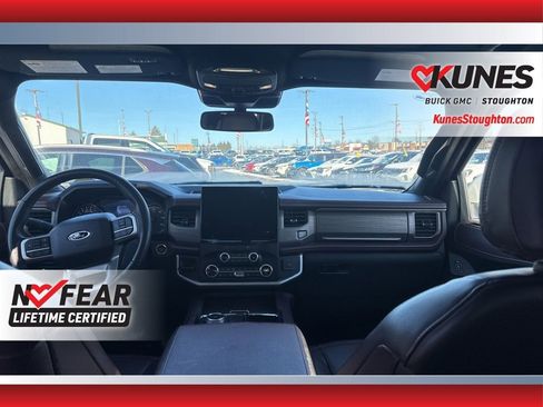 Used 2024 Ford Expedition Limited image 32