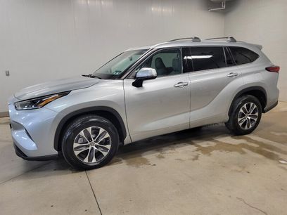 Used 2021 Toyota Highlander XLE