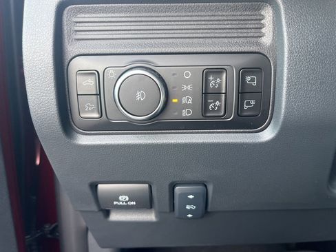 New 2025 Ford F250 Lariat w/ Lariat Ultimate Package image 28