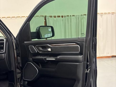 Used 2020 RAM 1500 Laramie AWD/4WD image 29