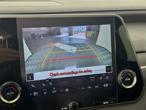 Used 2023 Lexus RX 350 Premium image 17