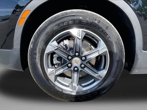 Used 2025 Chevrolet Blazer LT AWD/4WD image 9
