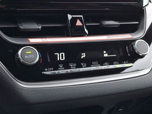 Used 2026 Toyota Corolla SE FWD image 16