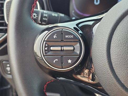 Certified 2024 Kia Soul GT-Line FWD image 36