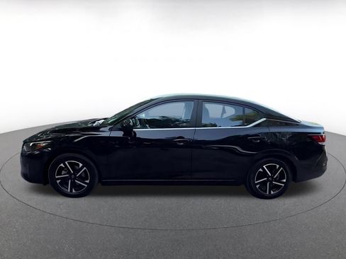Used 2025 Nissan Sentra SV FWD image 10