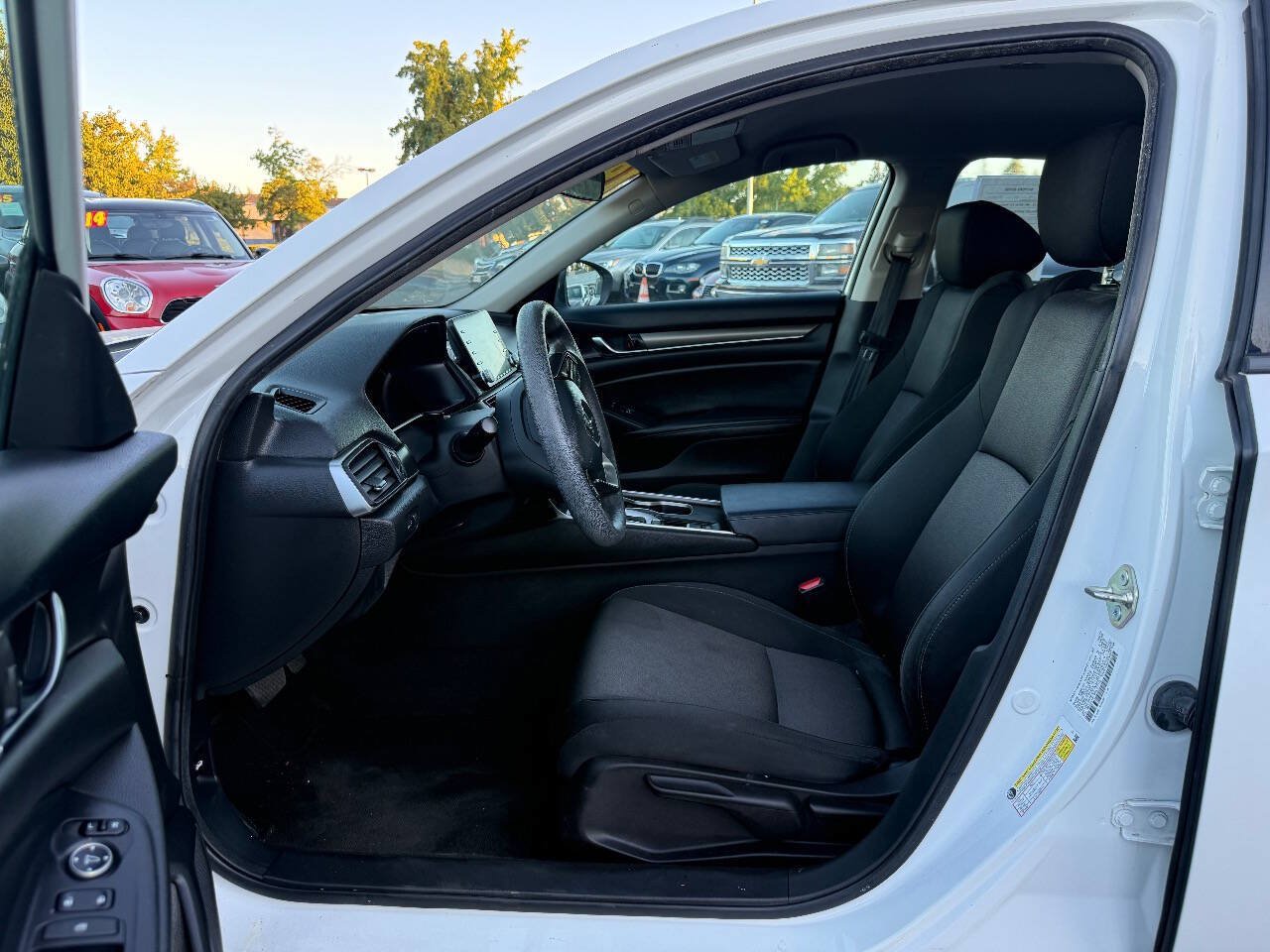 Used 2019 Honda Accord LX image 11