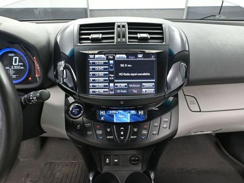 Used 2012 Toyota RAV4 EV FWD image 28