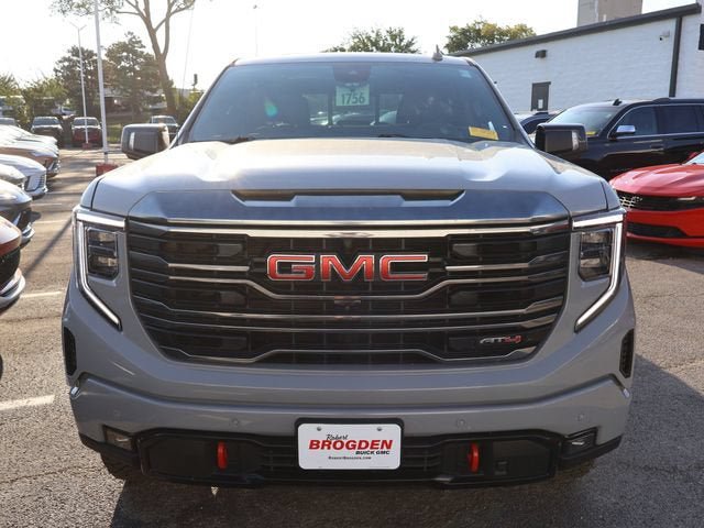 Used 2024 GMC Sierra 1500 AT4 w/ Technology Package AWD/4WD image 2