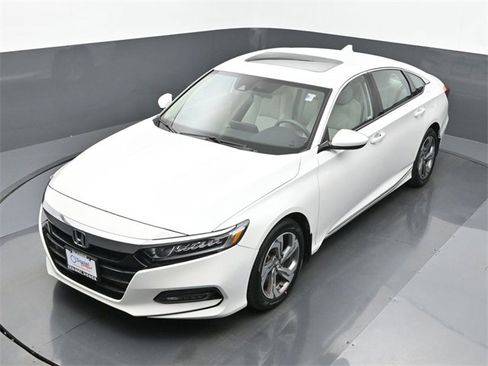 Used 2018 Honda Accord EX image 20
