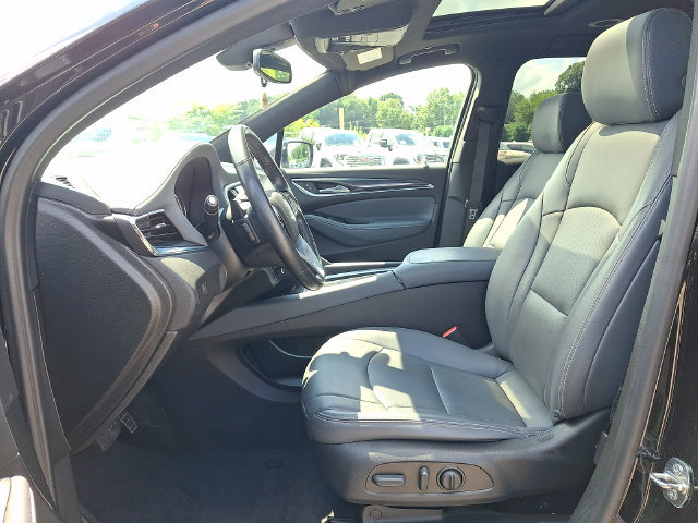 Used 2023 Buick Enclave Essence w/ Experience Buick Package AWD/4WD image 2