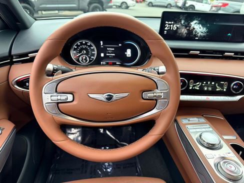 Used 2025 Genesis GV70 2.5T w/ Advanced Package image 7