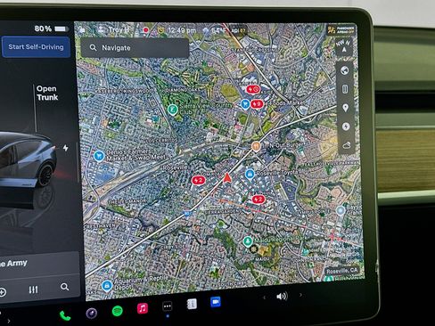 Used 2024 Tesla Model Y Performance image 19