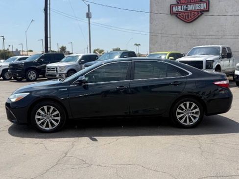 Used 2016 Toyota Camry XLE w/ Moonroof Package FWD image 6