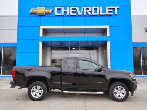 Used 2021 Chevrolet Colorado LT w/ Fleet Safety Package image 29