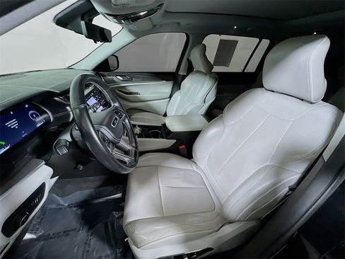 Used 2021 Jeep Grand Cherokee L Overland w/ Advanced Protech Group III image 20