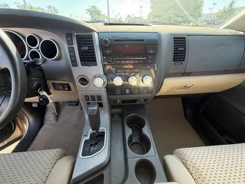 Used 2010 Toyota Tundra 4x4 Double Cab image 27