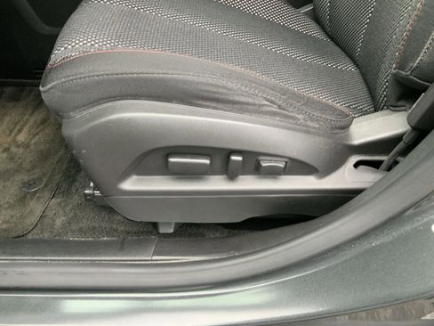 Used 2017 Chevrolet Equinox LT w/ Convenience Package image 25