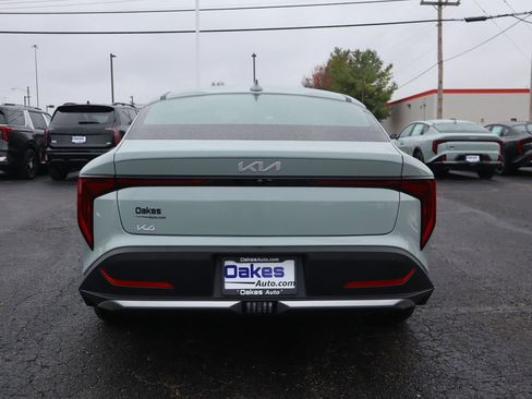 New 2025 Kia K4 LXS image 6