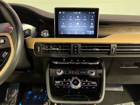 Used 2022 Lincoln Corsair Reserve w/ Elements Package image 11