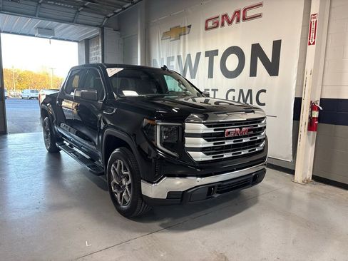 New 2026 GMC Sierra 1500 SLE w/ Preferred Package AWD/4WD image 2