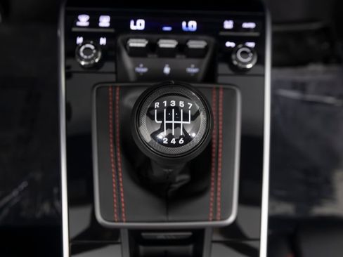 Certified 2022 Porsche 911 Carrera S RWD image 31